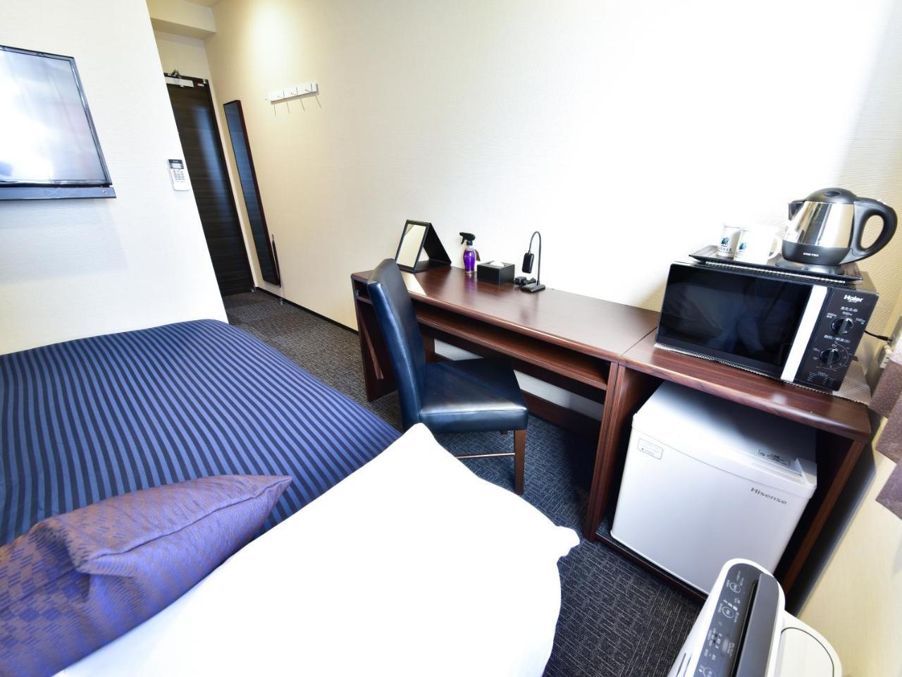Hotel Livemax Toyosu-Ekimae Tokio Buitenkant foto